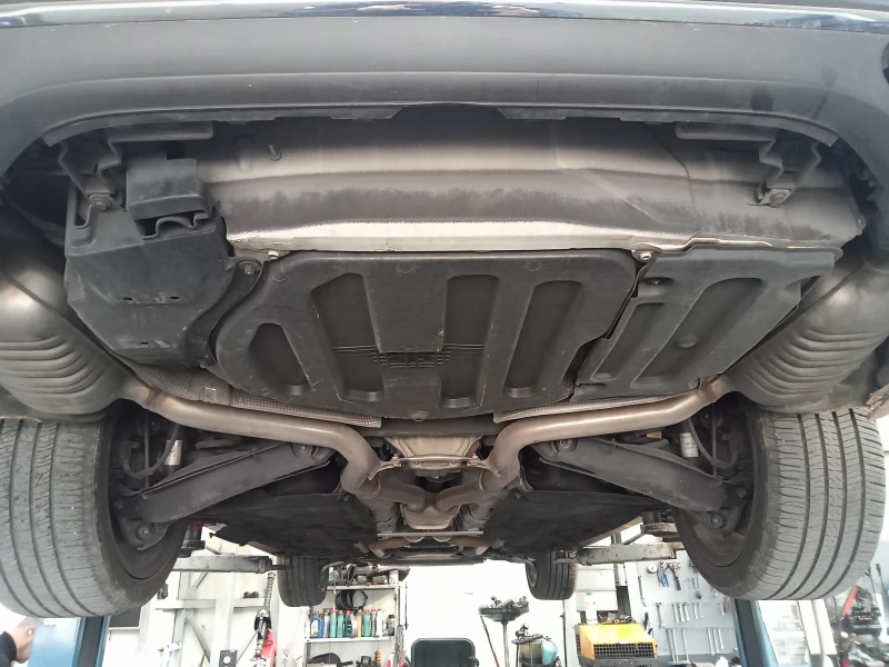 Mercedes-Benz E 350 CGI, снимка 16 - Автомобили и джипове - 53071473