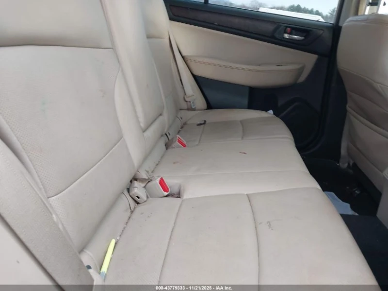 Subaru Outback 3.6L H-6 DOHC, VVT, 256HP All Wheel Drive, снимка 13 - Автомобили и джипове - 52841507