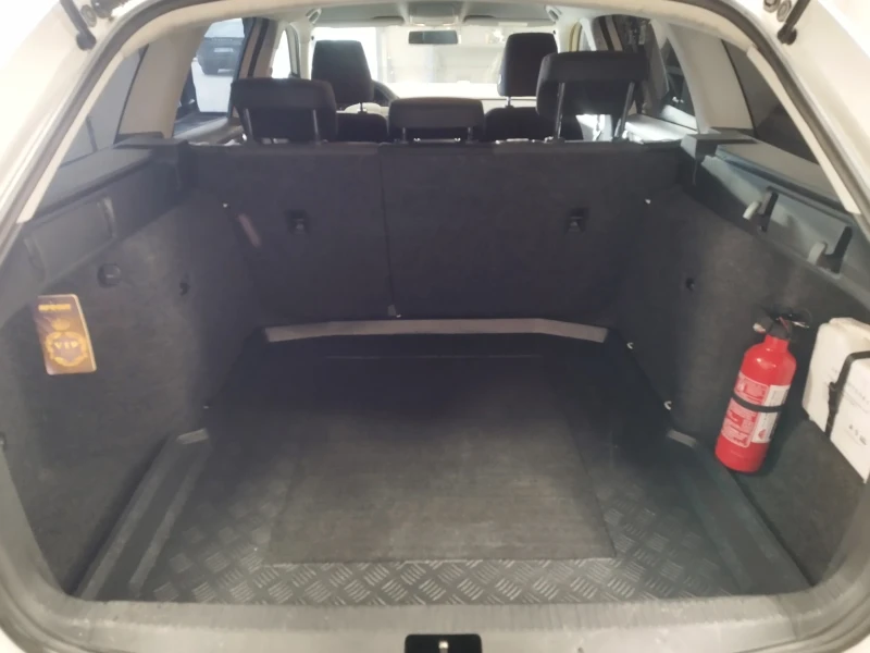 Skoda Octavia 1.6tdi, снимка 11 - Автомобили и джипове - 53016501