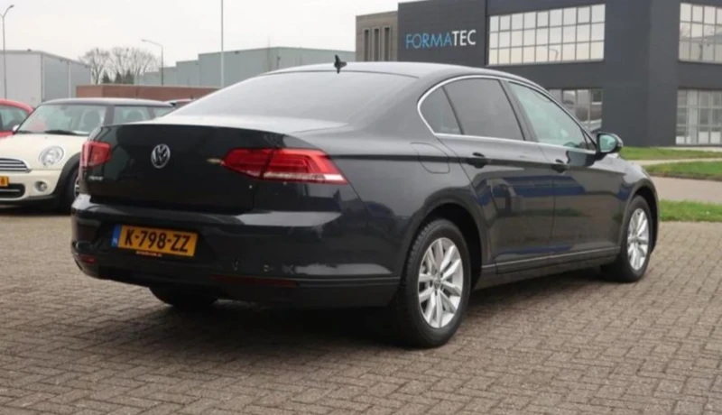 VW Passat 2.0 TDI 150ks DSG  Business  Edition R, снимка 6 - Автомобили и джипове - 53099339