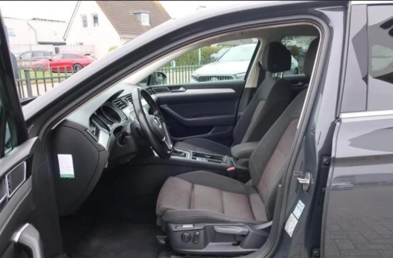 VW Passat 2.0 TDI 150ks DSG  Business  Edition R, снимка 13 - Автомобили и джипове - 53099339