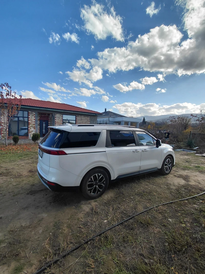 Kia Carnival 2.2, снимка 13 - Автомобили и джипове - 53344945