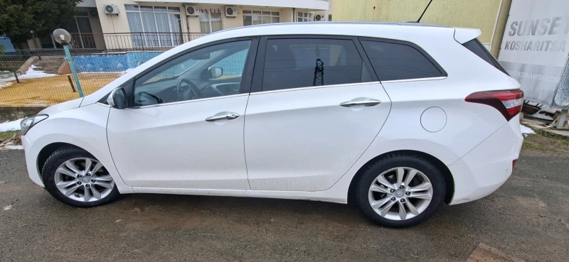 Hyundai I30, снимка 3 - Автомобили и джипове - 53373120