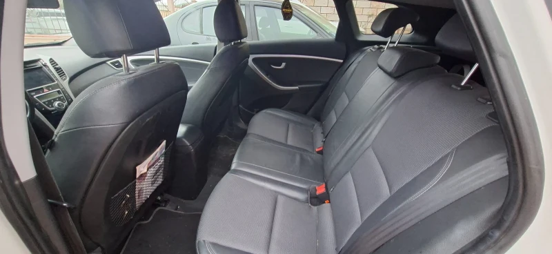 Hyundai I30, снимка 10 - Автомобили и джипове - 53373120