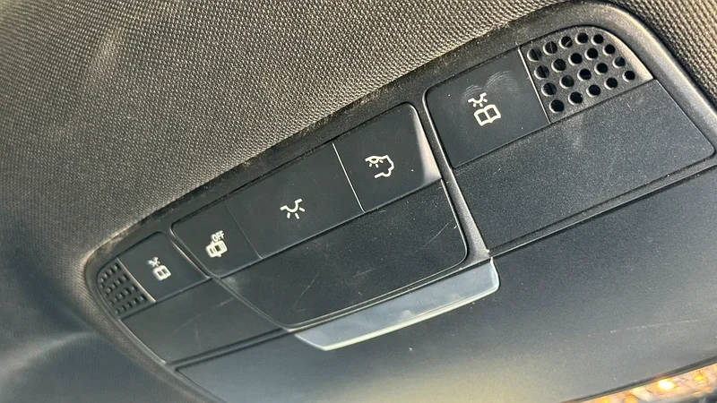 Mercedes-Benz C 43 AMG, снимка 12 - Автомобили и джипове - 52697172