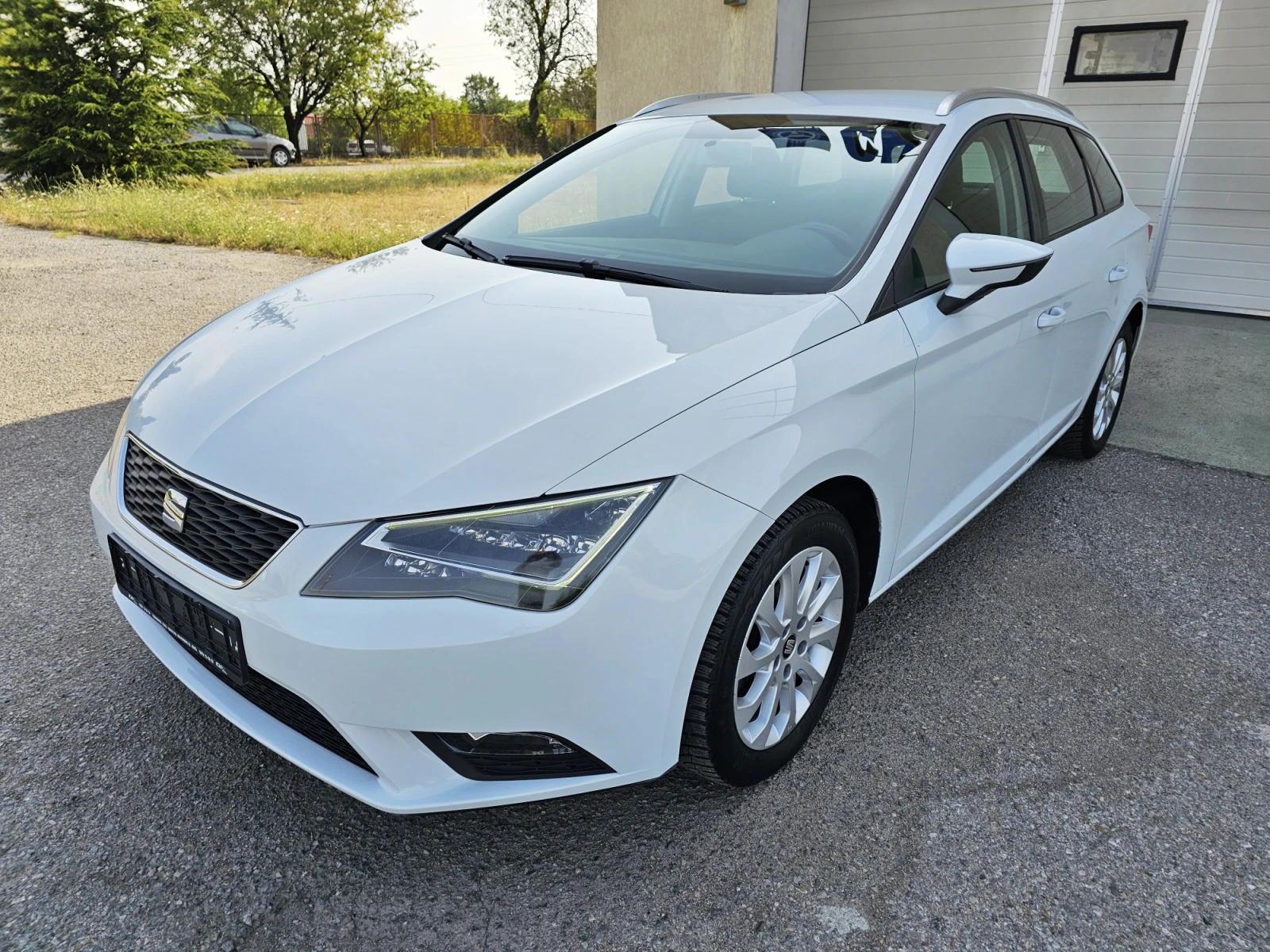 Seat Leon 1.6 TDI NAVI DSG 130000km - [1] 