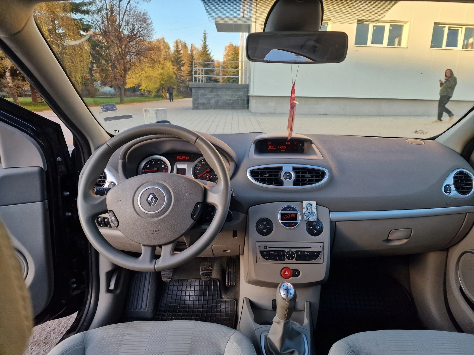 Renault Clio  - изображение 8