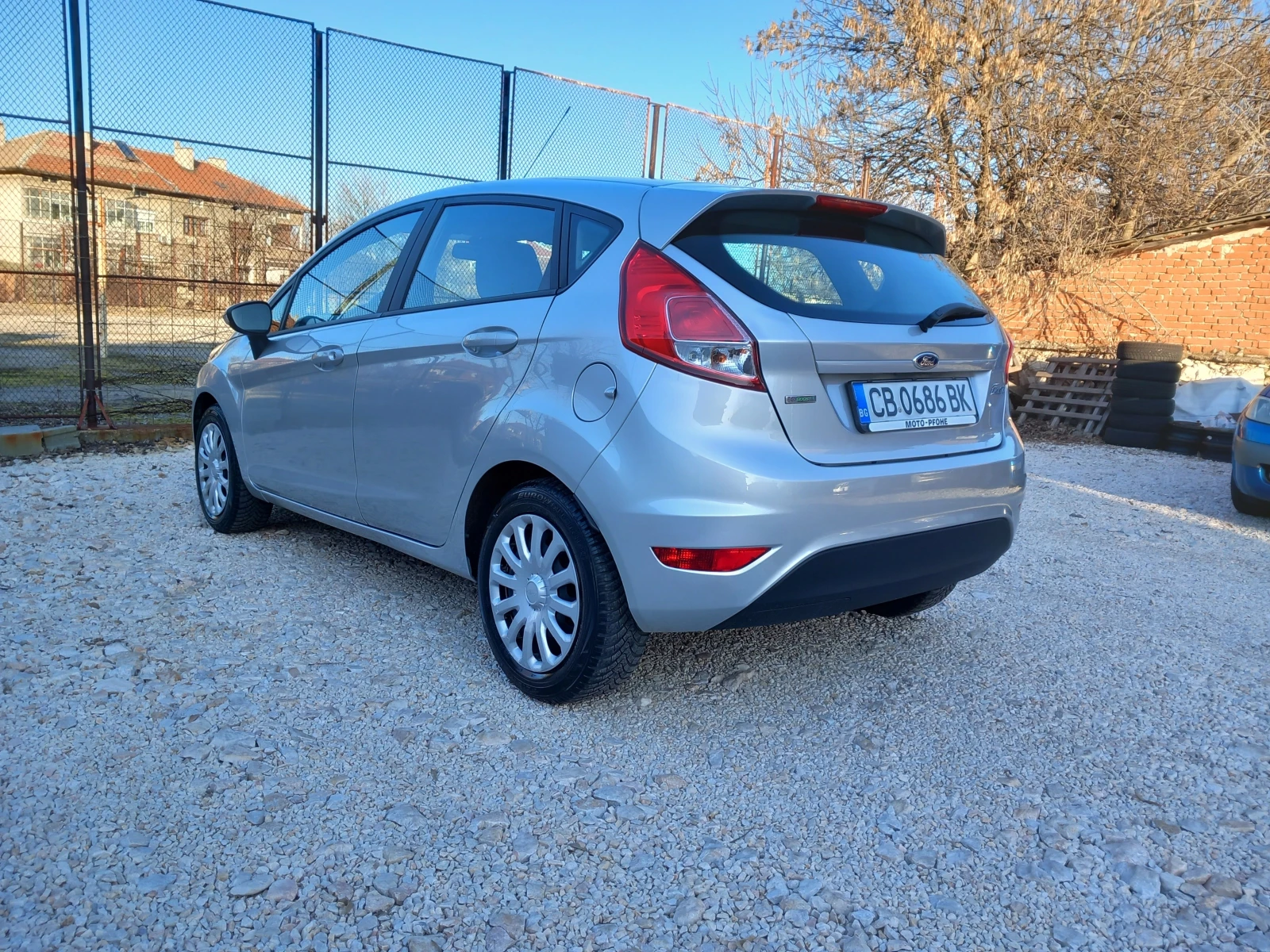 Ford Fiesta 1.0i климатик 100кс - изображение 3