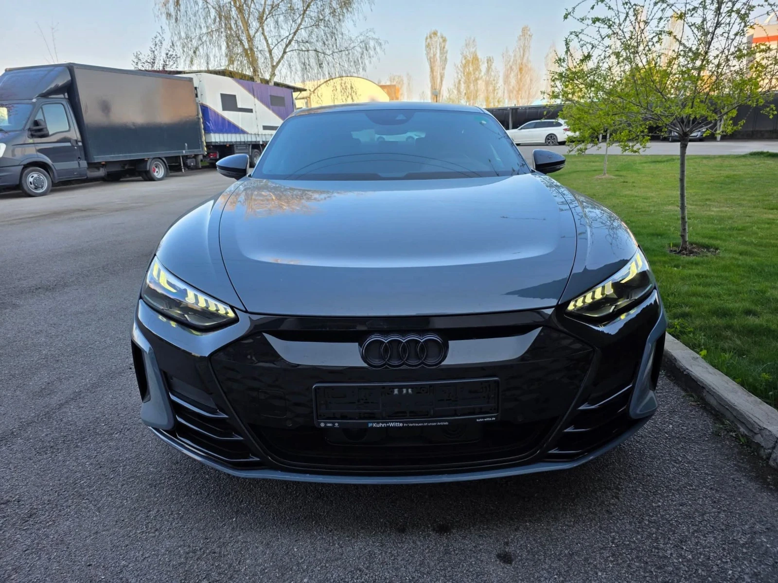 Audi E-Tron GT  - изображение 2