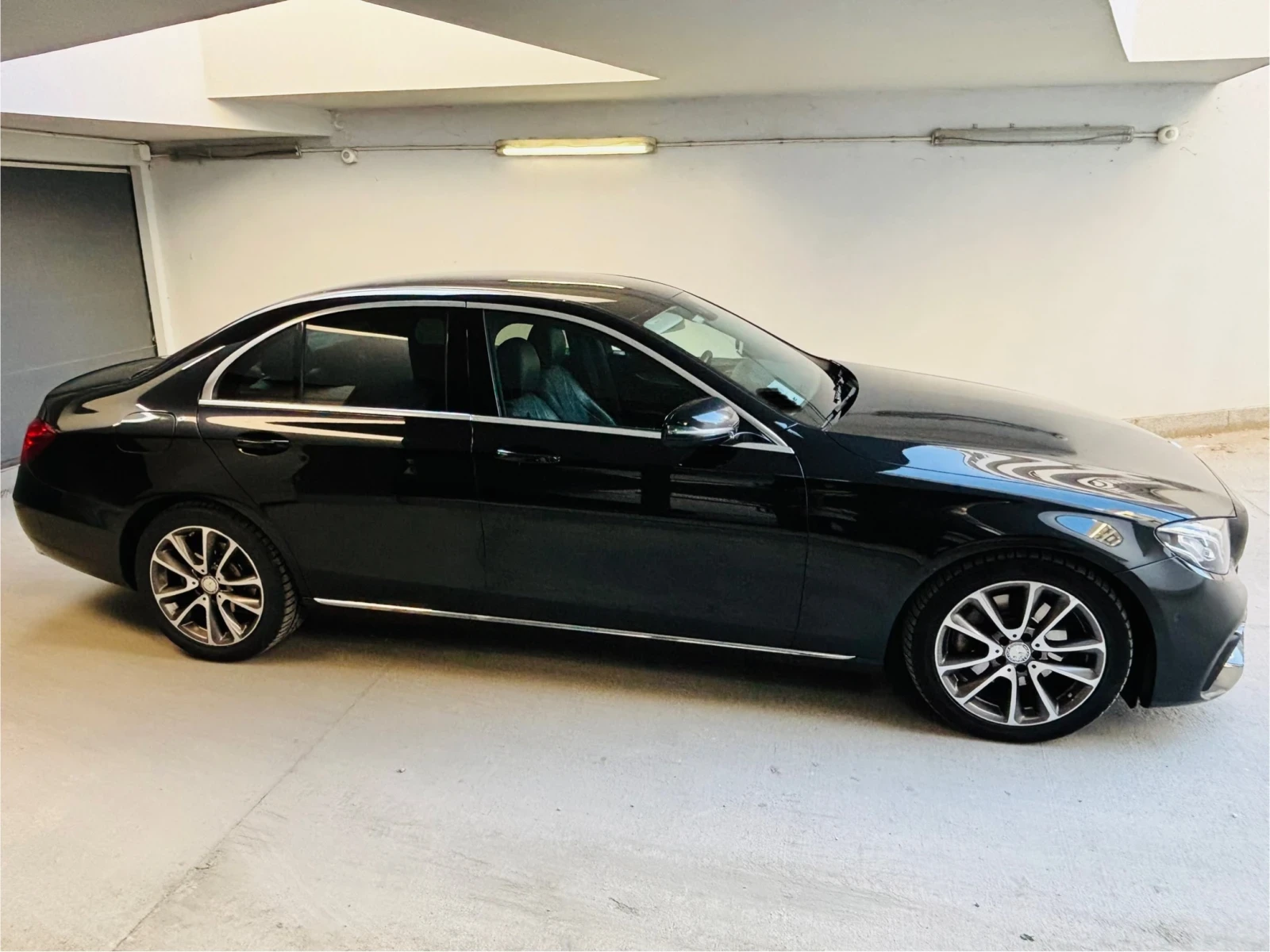 Mercedes-Benz E 220 Avantgarde AMG ТОП - изображение 4