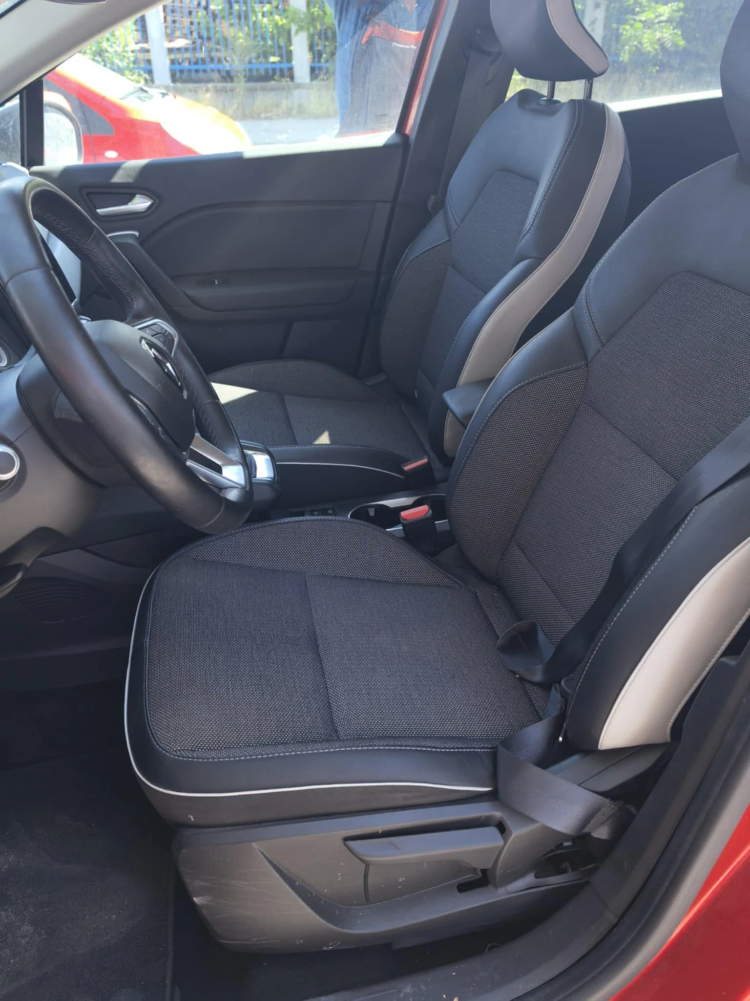Renault Captur 1.3i - изображение 10