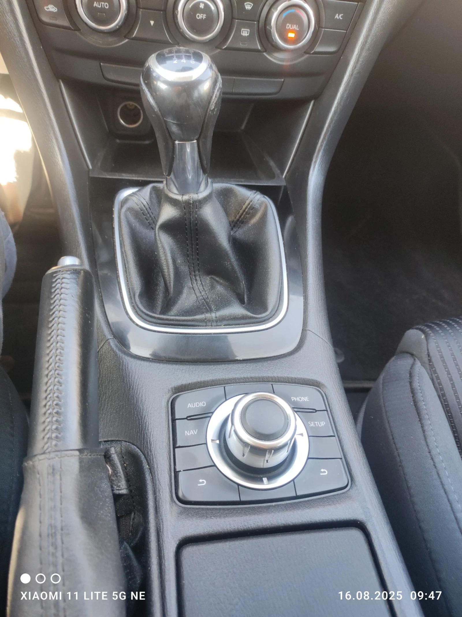 Mazda 6 2.2 - изображение 10