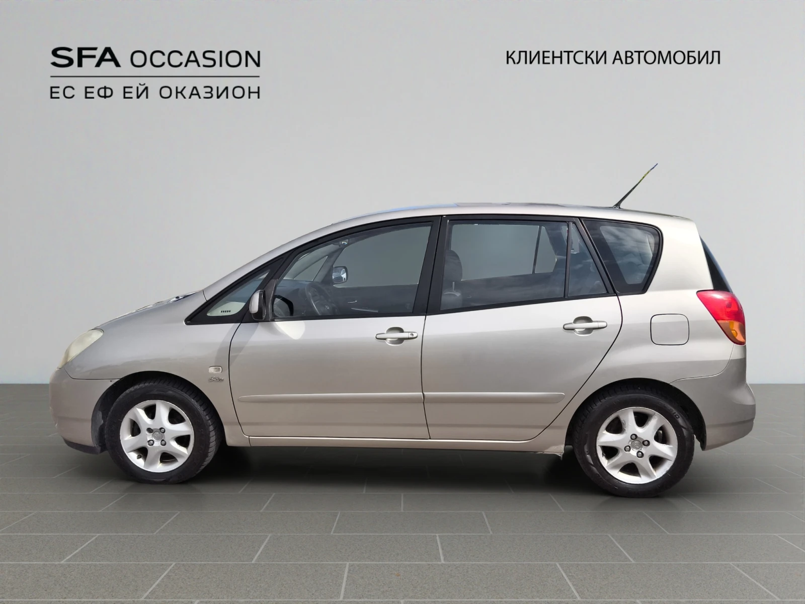 Toyota Corolla verso КЛИЕНТСКИ АВТОМОБИЛ - изображение 8