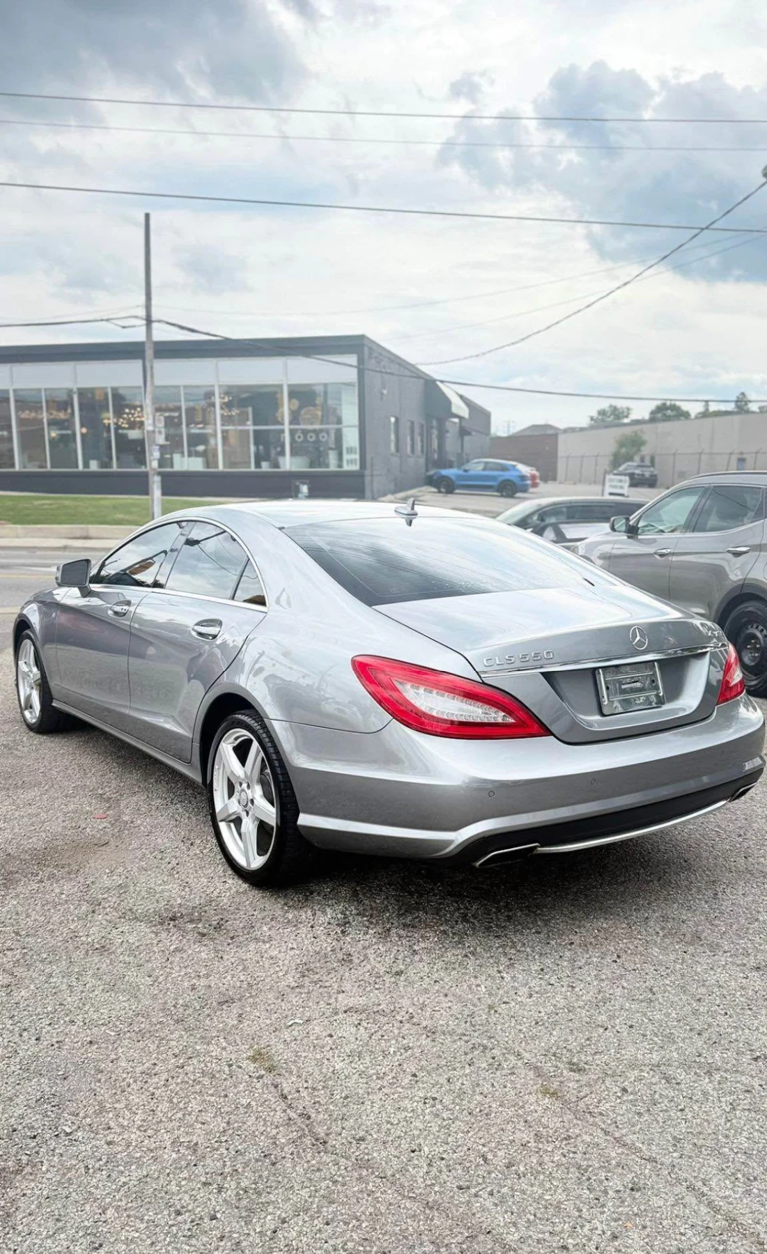 Mercedes-Benz CLS 550 4MATIC * * FULL * * CARFAX * * АВТО КРЕДИТ * *  - изображение 4