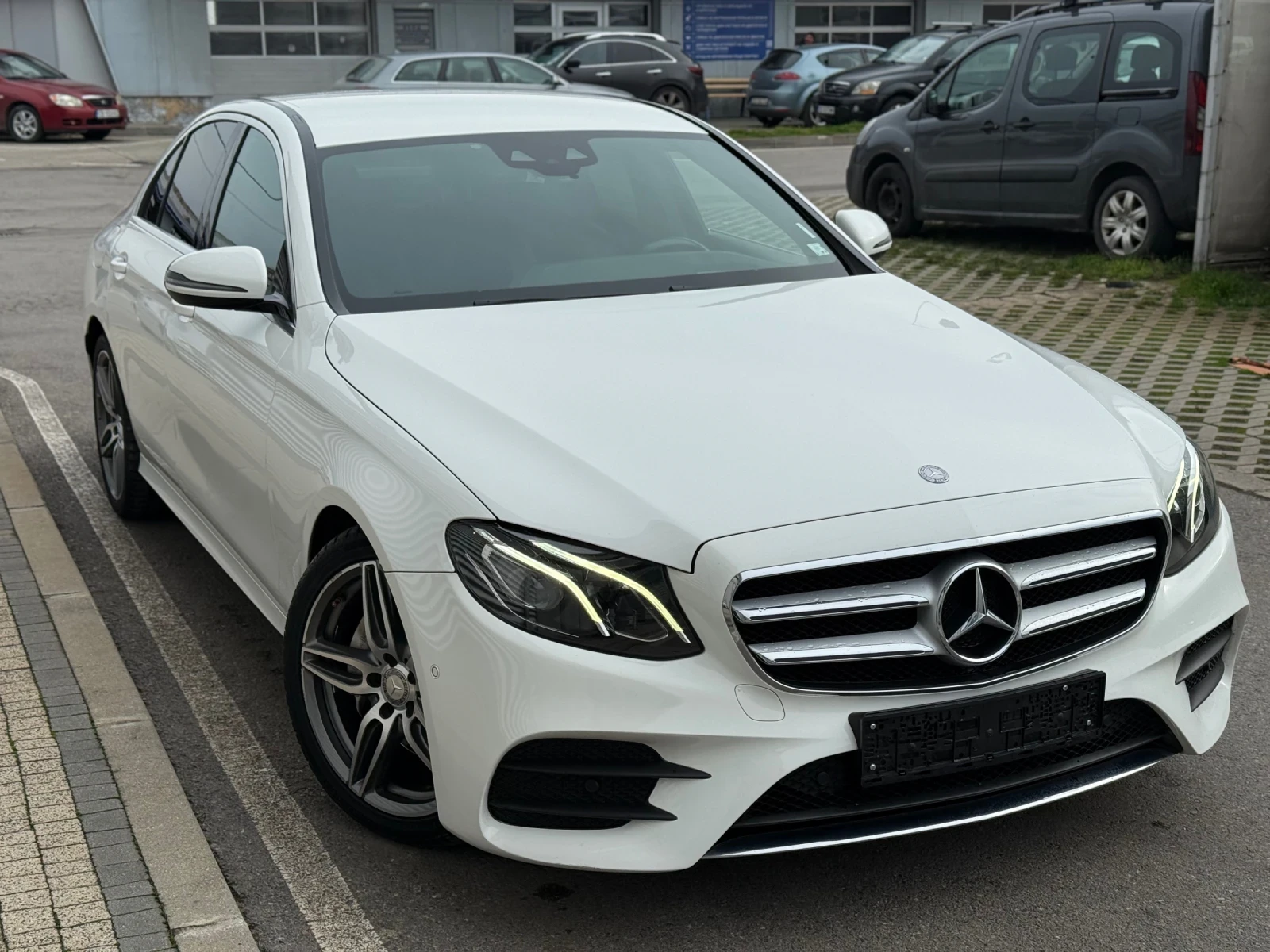 Mercedes-Benz E 220 AMG Optic+ 9Gtronic+ BlueTec+ Full Led+ Navi+ Подг - изображение 6