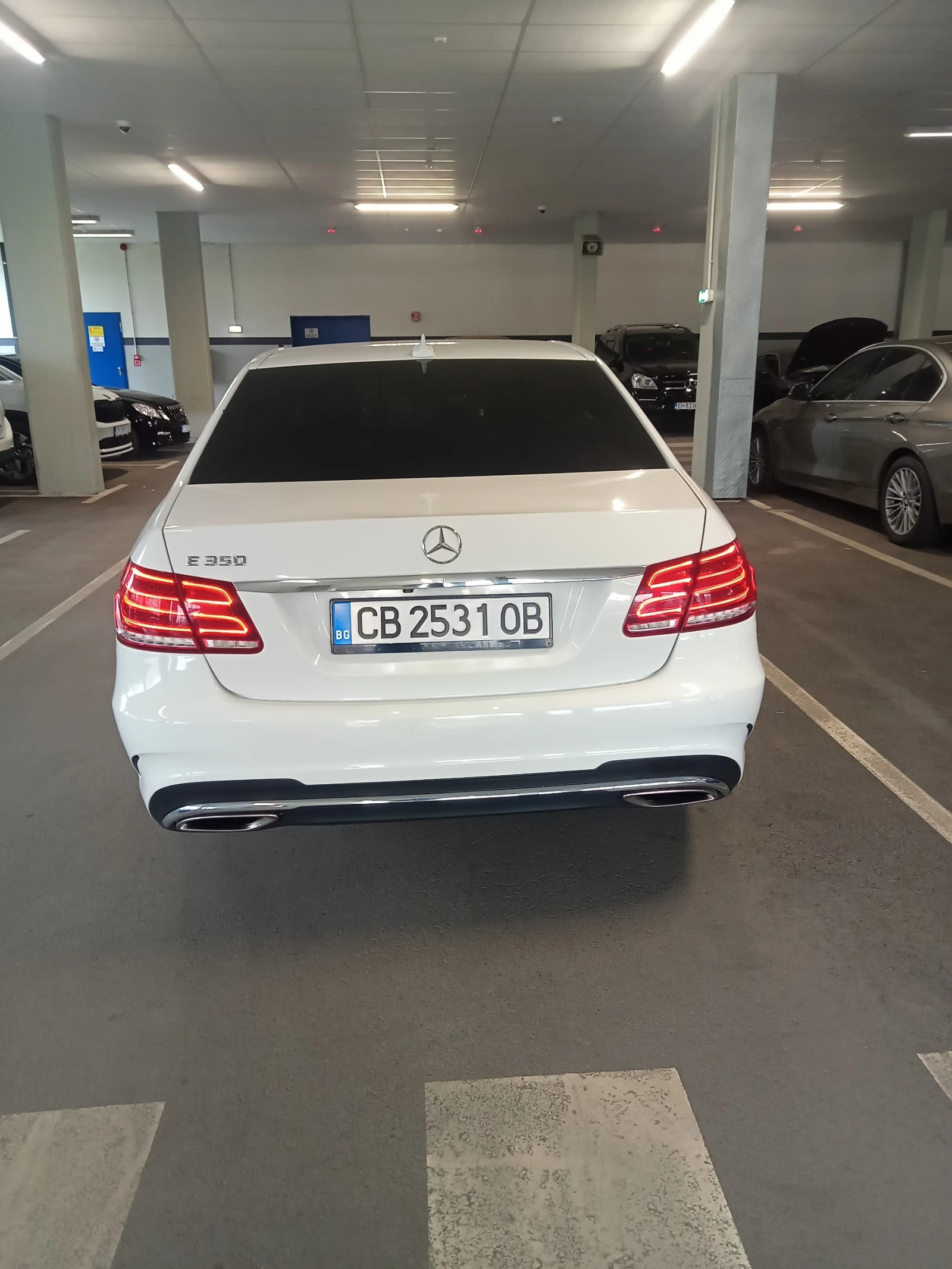 Mercedes-Benz E 350 CGI, снимка 2 - Автомобили и джипове - 53891388