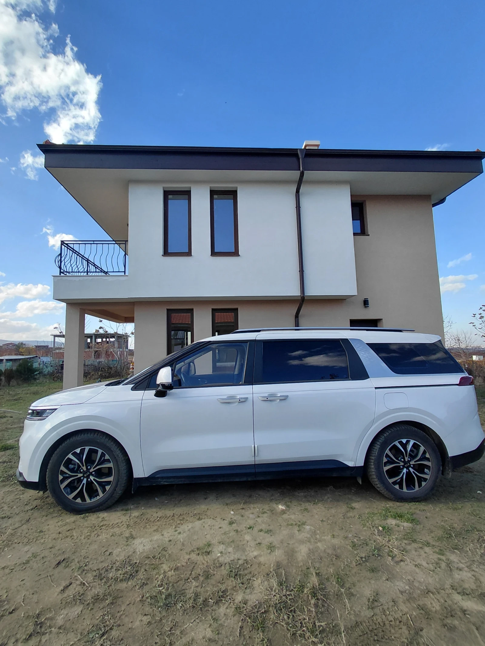 Kia Carnival 2.2 - изображение 9