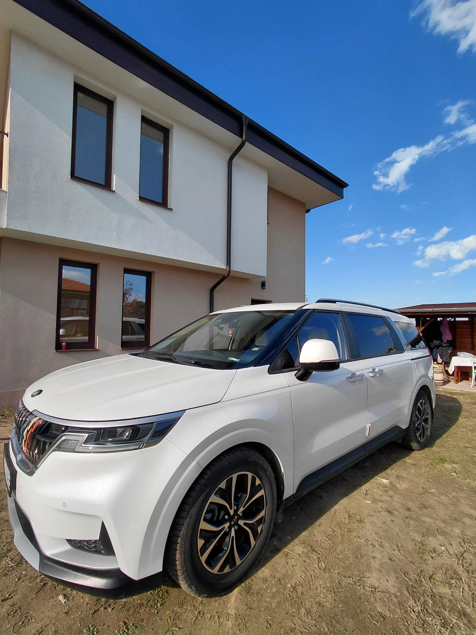 Kia Carnival 2.2 - изображение 8