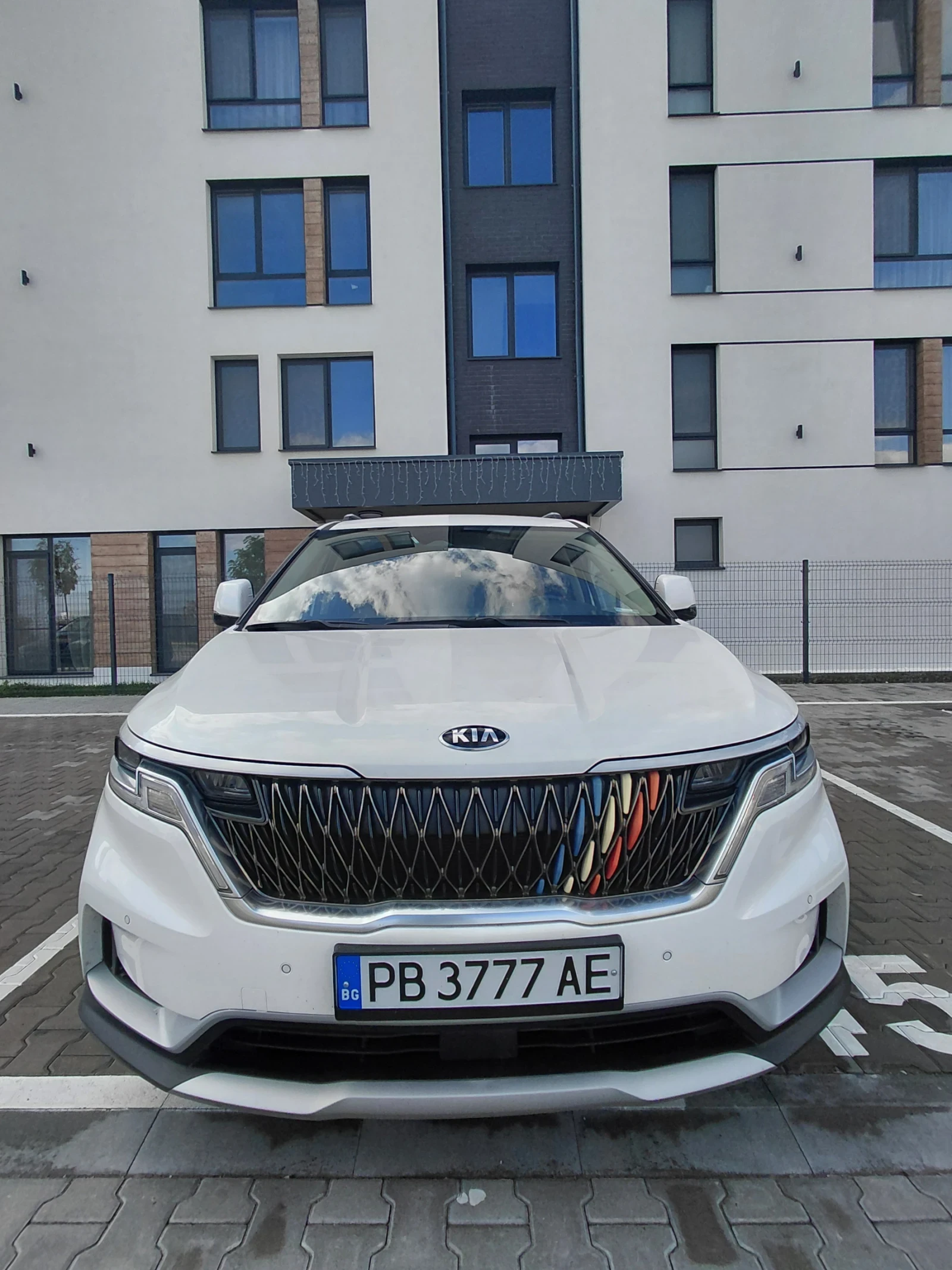 Kia Carnival 2.2 - изображение 7