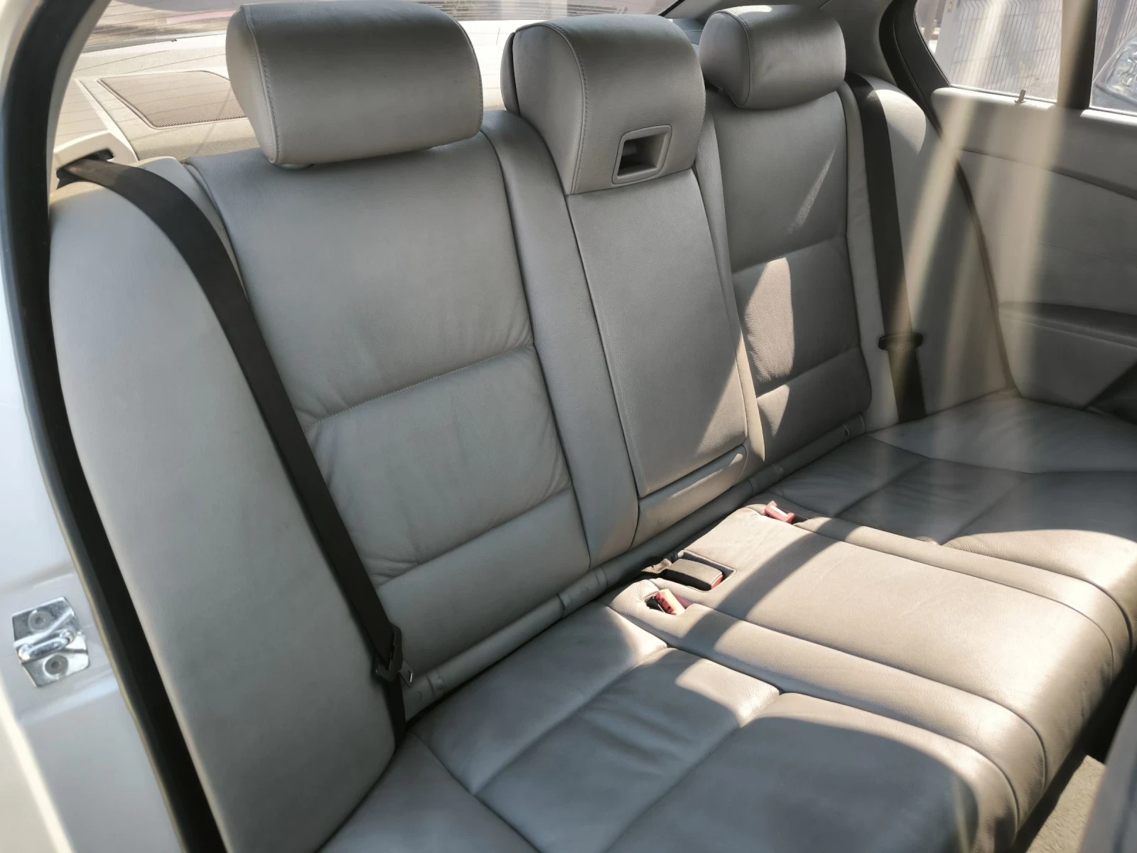 BMW 523 2.5i, снимка 10 - Автомобили и джипове - 53745043