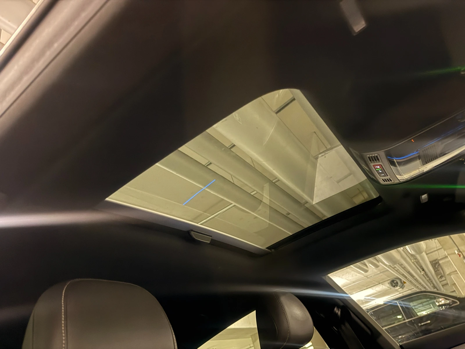 VW Arteon 2.0TDI R-LINE 4MOTION, снимка 12 - Автомобили и джипове - 53831330