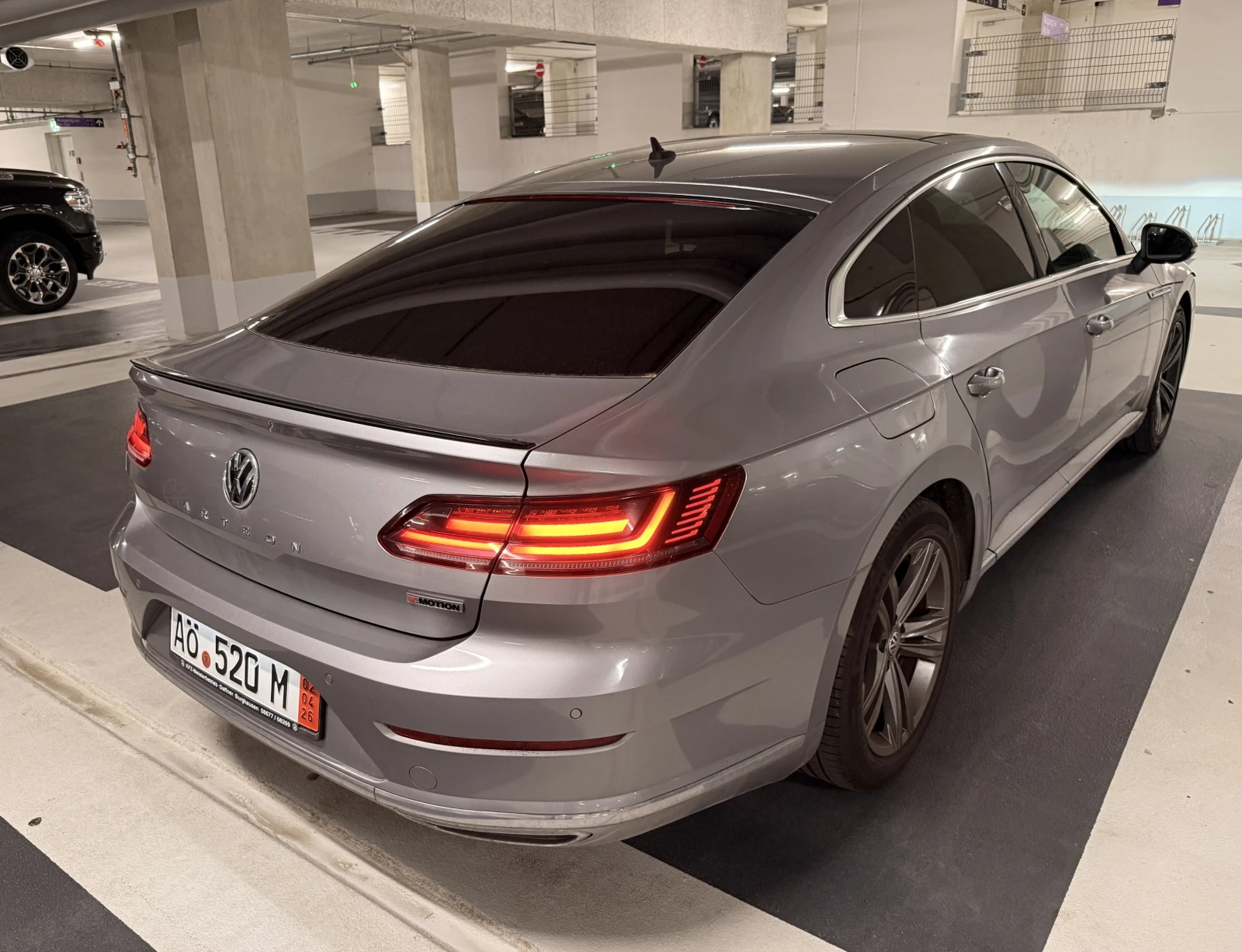 VW Arteon 2.0TDI R-LINE 4MOTION, снимка 4 - Автомобили и джипове - 53831330