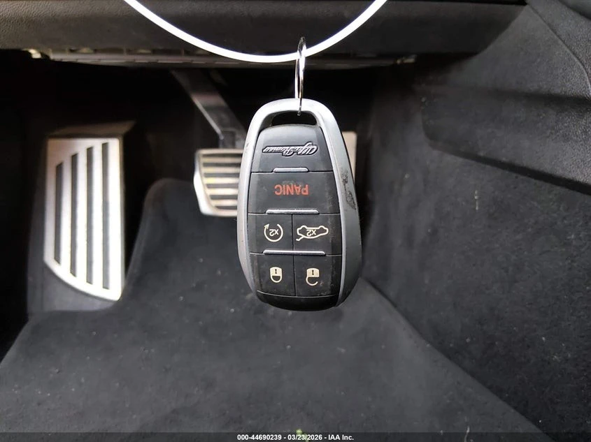 Alfa Romeo Giulia Quadrofolio С РЕГИСТРАЦИЯ & АВТО КРЕДИТ, снимка 11 - Автомобили и джипове - 54082789