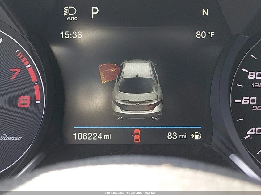 Alfa Romeo Giulia Quadrofolio С РЕГИСТРАЦИЯ & АВТО КРЕДИТ, снимка 12 - Автомобили и джипове - 54082789