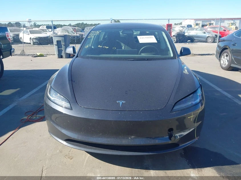 Tesla Model 3 Long Range All-Wheel Drive, снимка 12 - Автомобили и джипове - 54438267