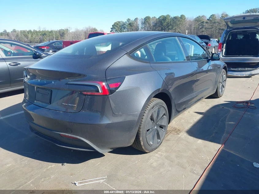Tesla Model 3 Long Range All-Wheel Drive, снимка 4 - Автомобили и джипове - 54438267