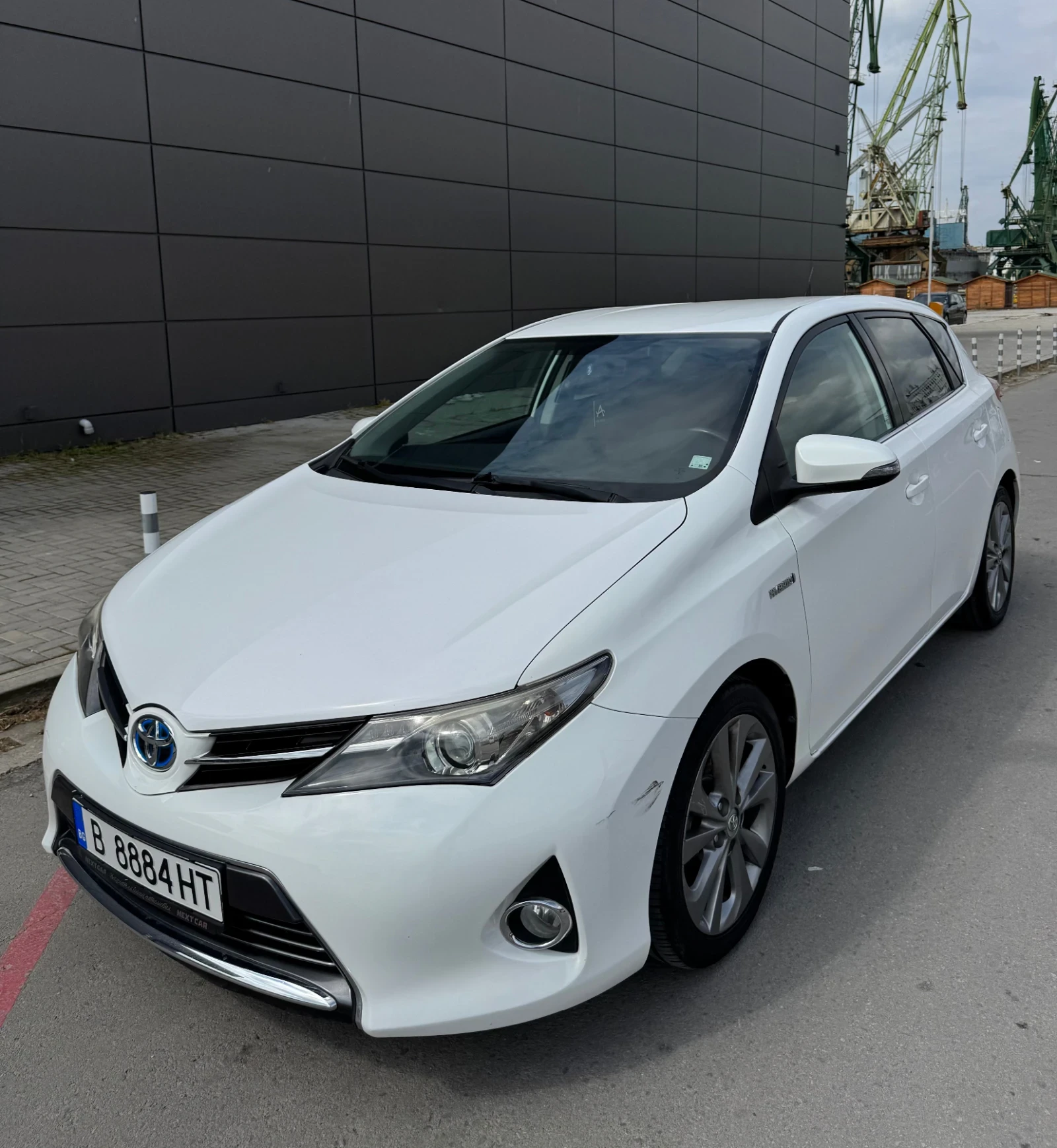 Toyota Auris 1.8 HYBRID 