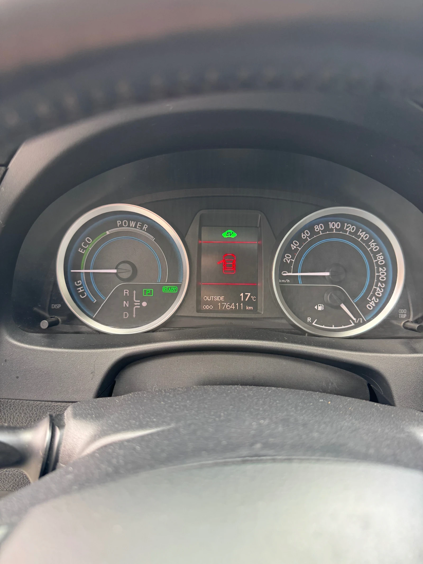 Toyota Auris 1.8 HYBRID , снимка 10 - Автомобили и джипове - 54688119