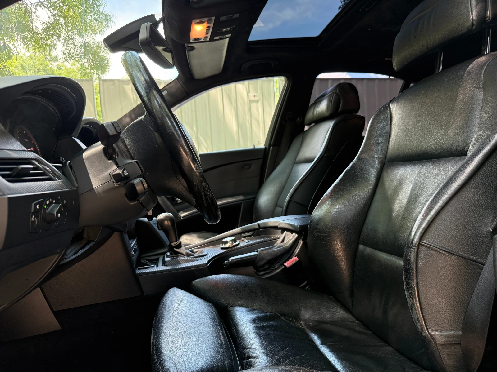 BMW 530 D 6 МЕСЕЦА ГАРАНЦИЯ/218к.с. Кожа/Подгрев, снимка 11 - Автомобили и джипове - 54868808