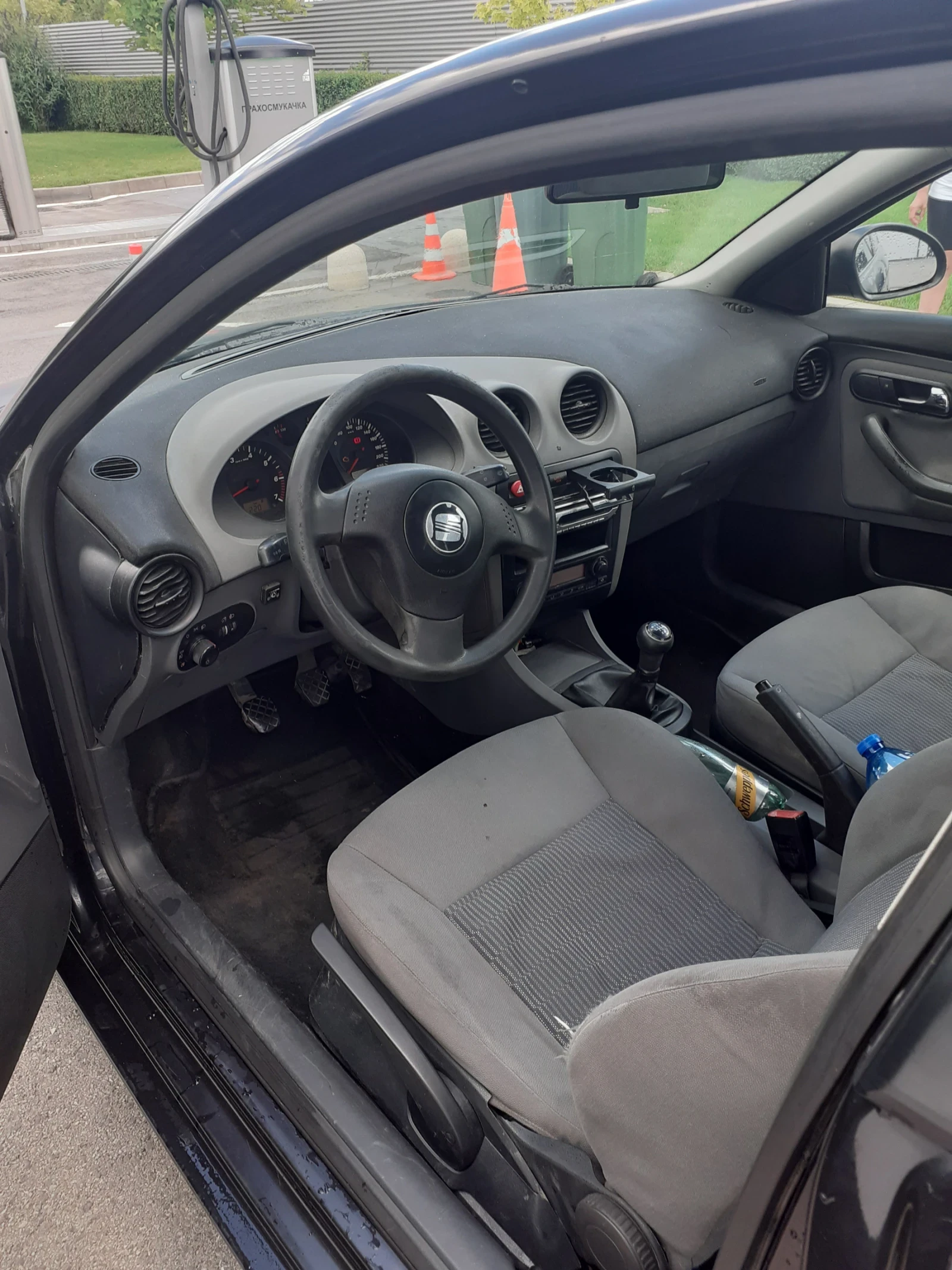 Seat Ibiza 1.2, снимка 5 - Автомобили и джипове - 55162371
