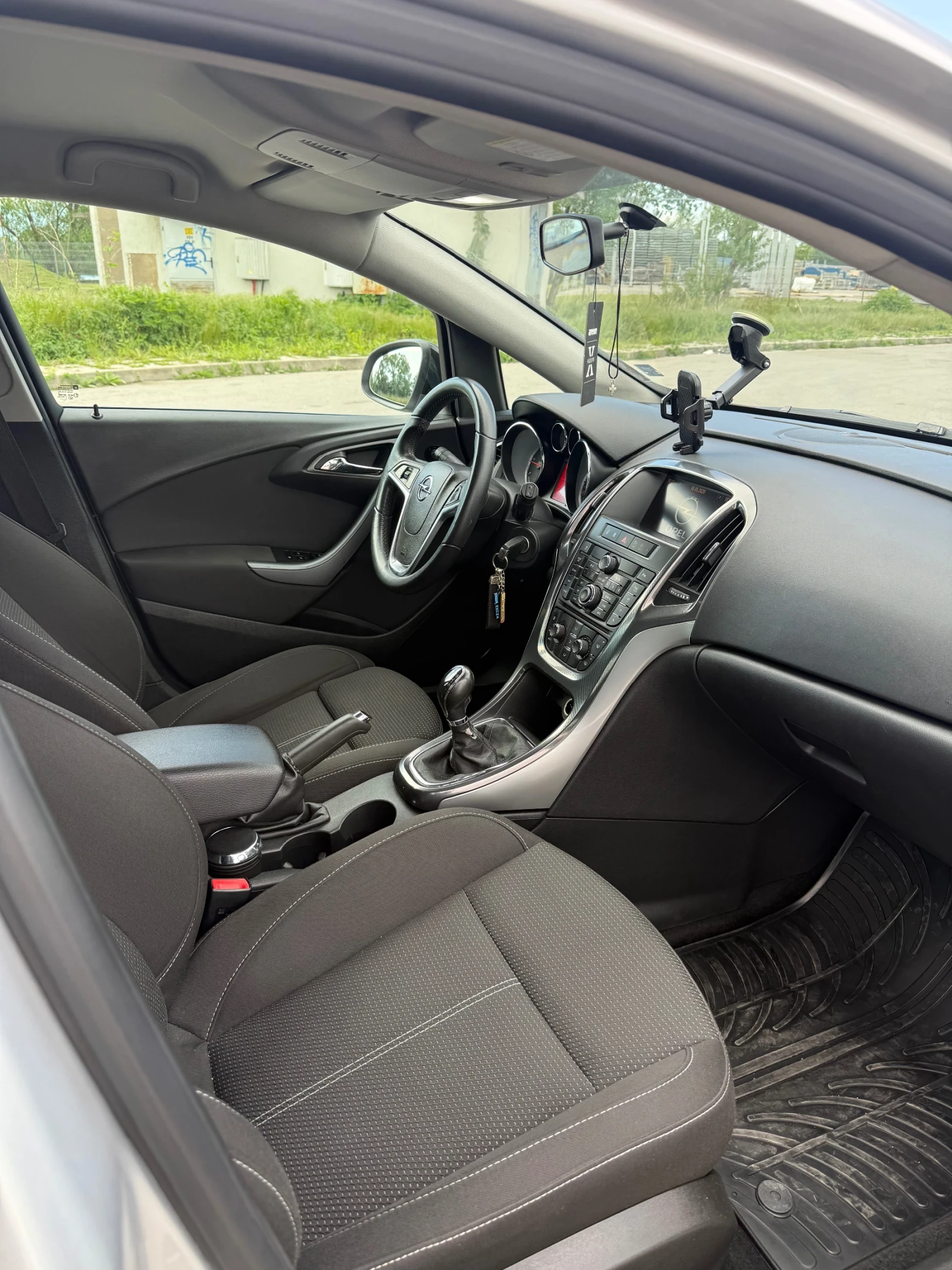 Opel Astra J, снимка 8 - Автомобили и джипове - 55769969