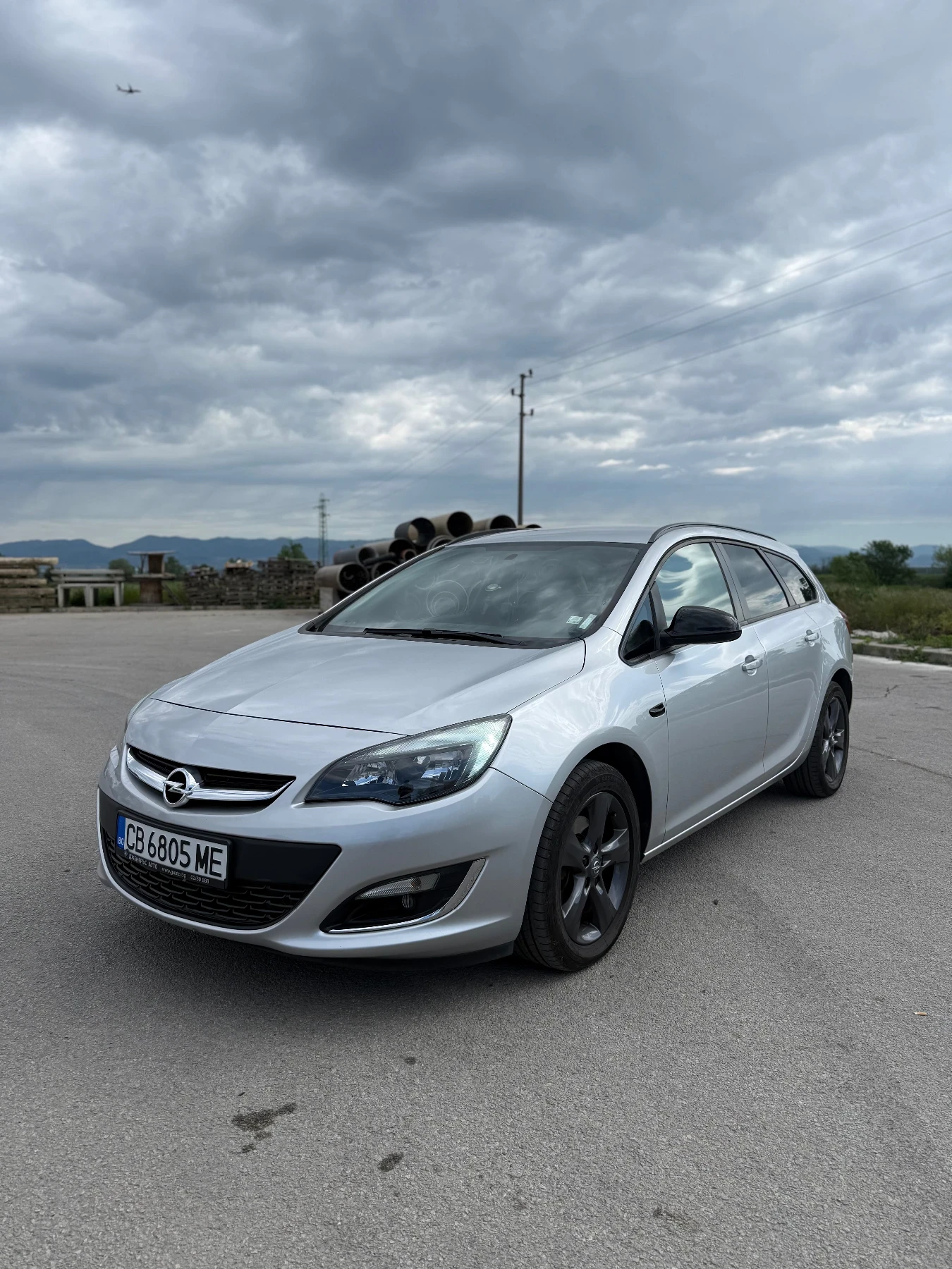 Opel Astra J, снимка 4 - Автомобили и джипове - 55769969