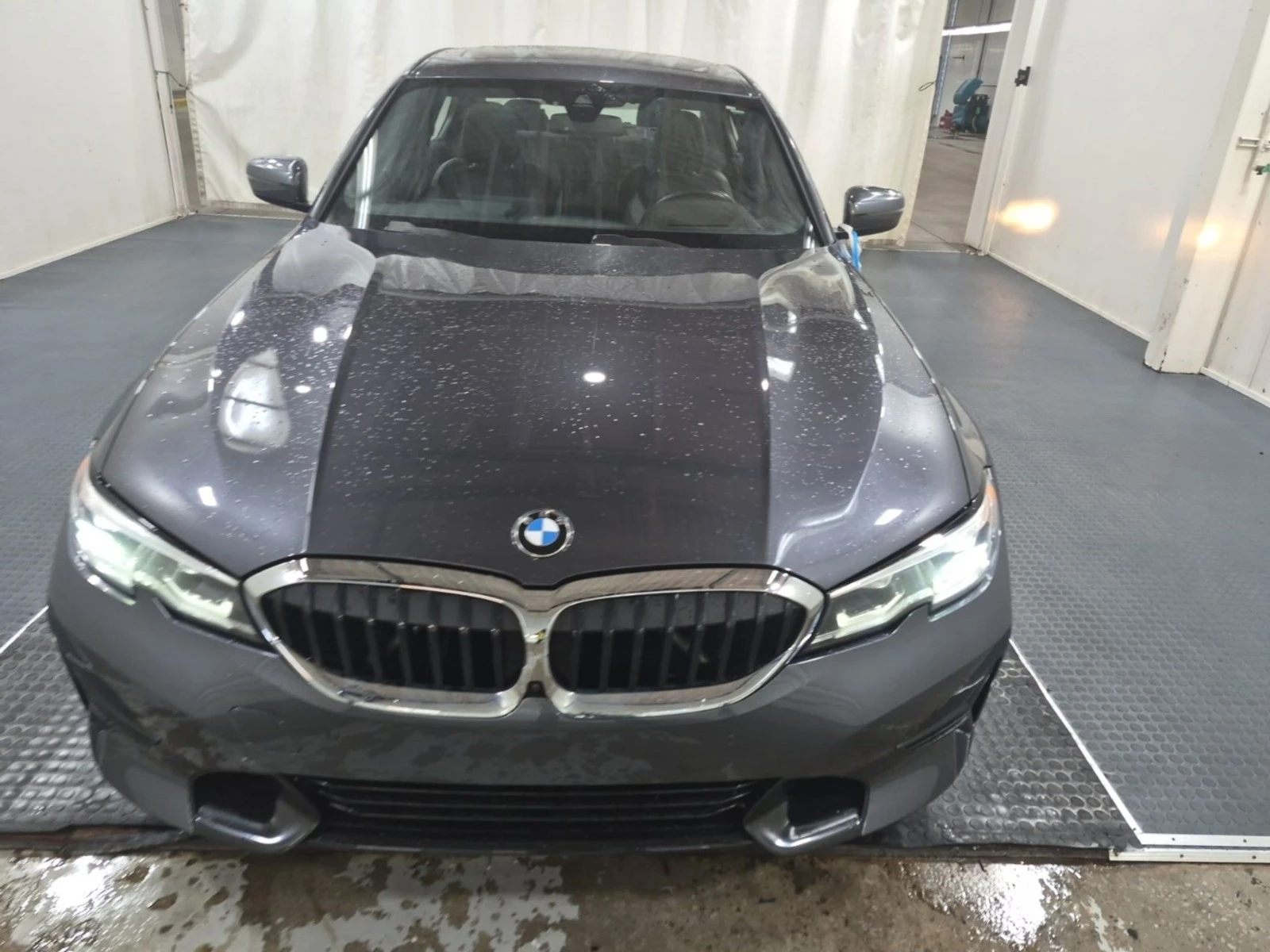 BMW 330 | xDrive | ������ ���� �� �������� & ���������� | Mobile.bg � ����������� 3