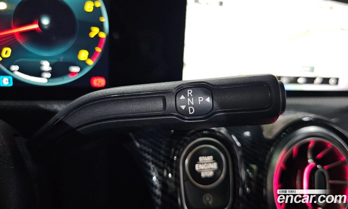 Mercedes-Benz A45 AMG 4MAITC+ , снимка 12 - Автомобили и джипове - 56276920