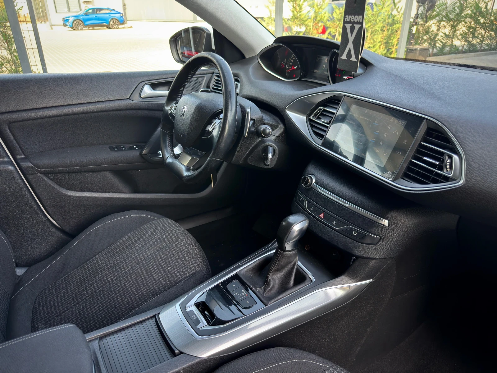 Peugeot 308, снимка 4 - Автомобили и джипове - 56696572