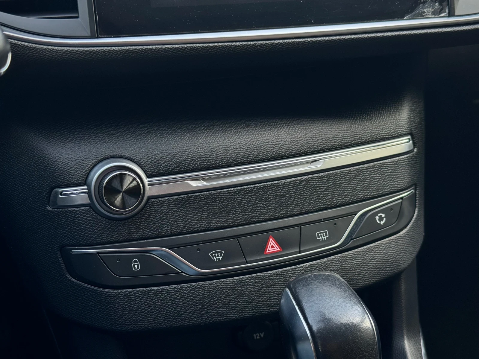 Peugeot 308, снимка 8 - Автомобили и джипове - 56696572