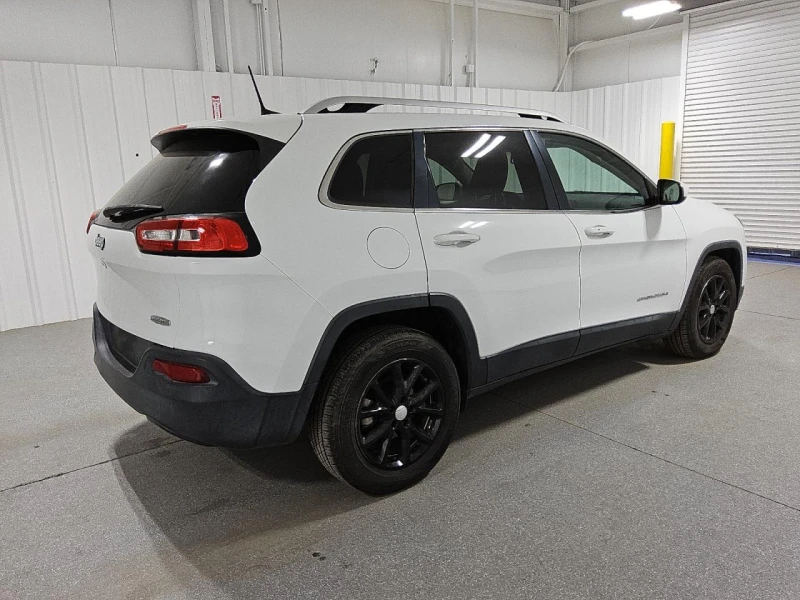 Jeep Cherokee JEEP CHEROKEE LATITUDE, снимка 4 - Автомобили и джипове - 49289466