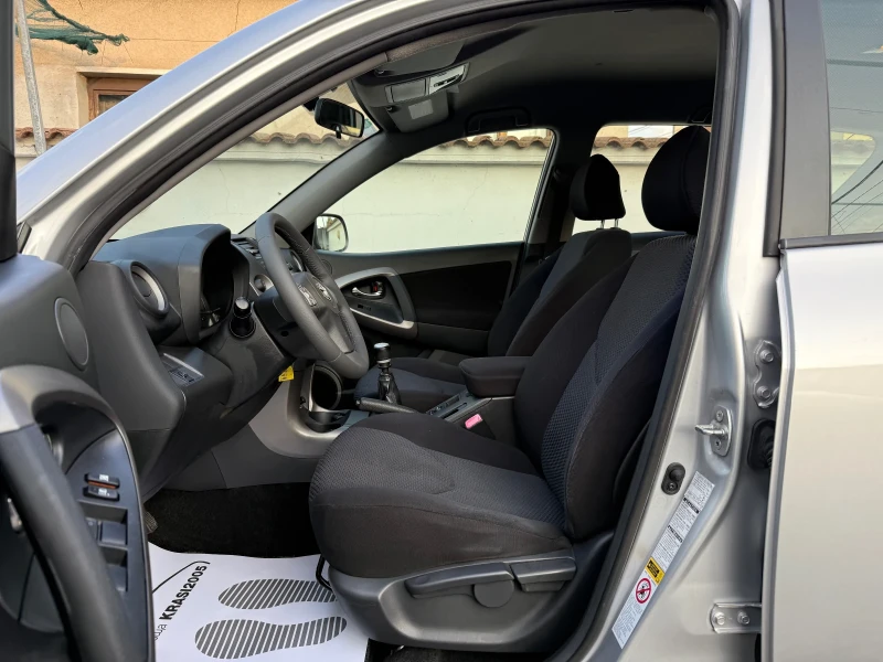 Toyota Rav4 2.2D4D 136HP, снимка 7 - Автомобили и джипове - 52111881