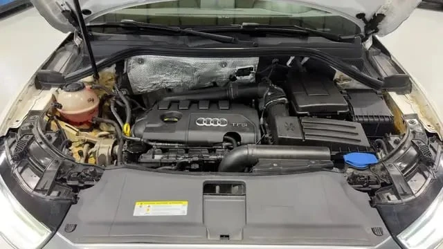 Audi Q3 / Premium / quattro AWD / ПАНОРАМА / CARFAX /, снимка 8 - Автомобили и джипове - 53361256