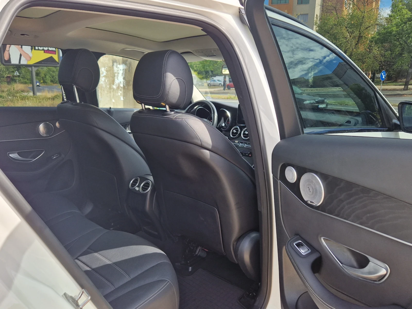 Mercedes-Benz GLC 350 CDI 9g AMG, снимка 15 - Автомобили и джипове - 47310889