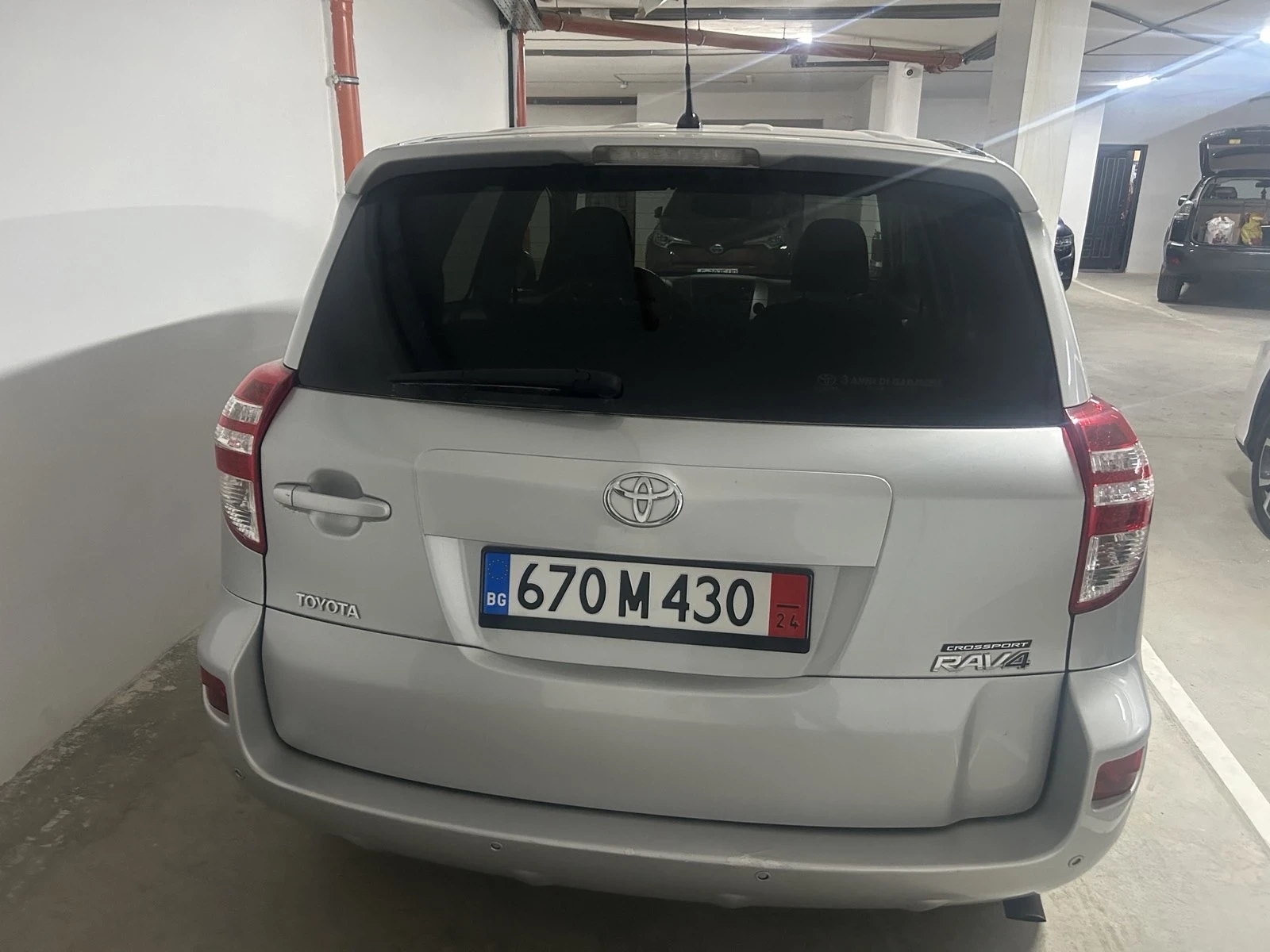 Toyota Rav4 2.2D - изображение 3