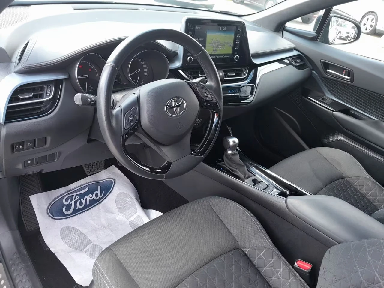 Toyota C-HR LOUNGE/2.0/HYBRID/150HP/CAMBIO/AUTOM/NAVI/174D - изображение 8