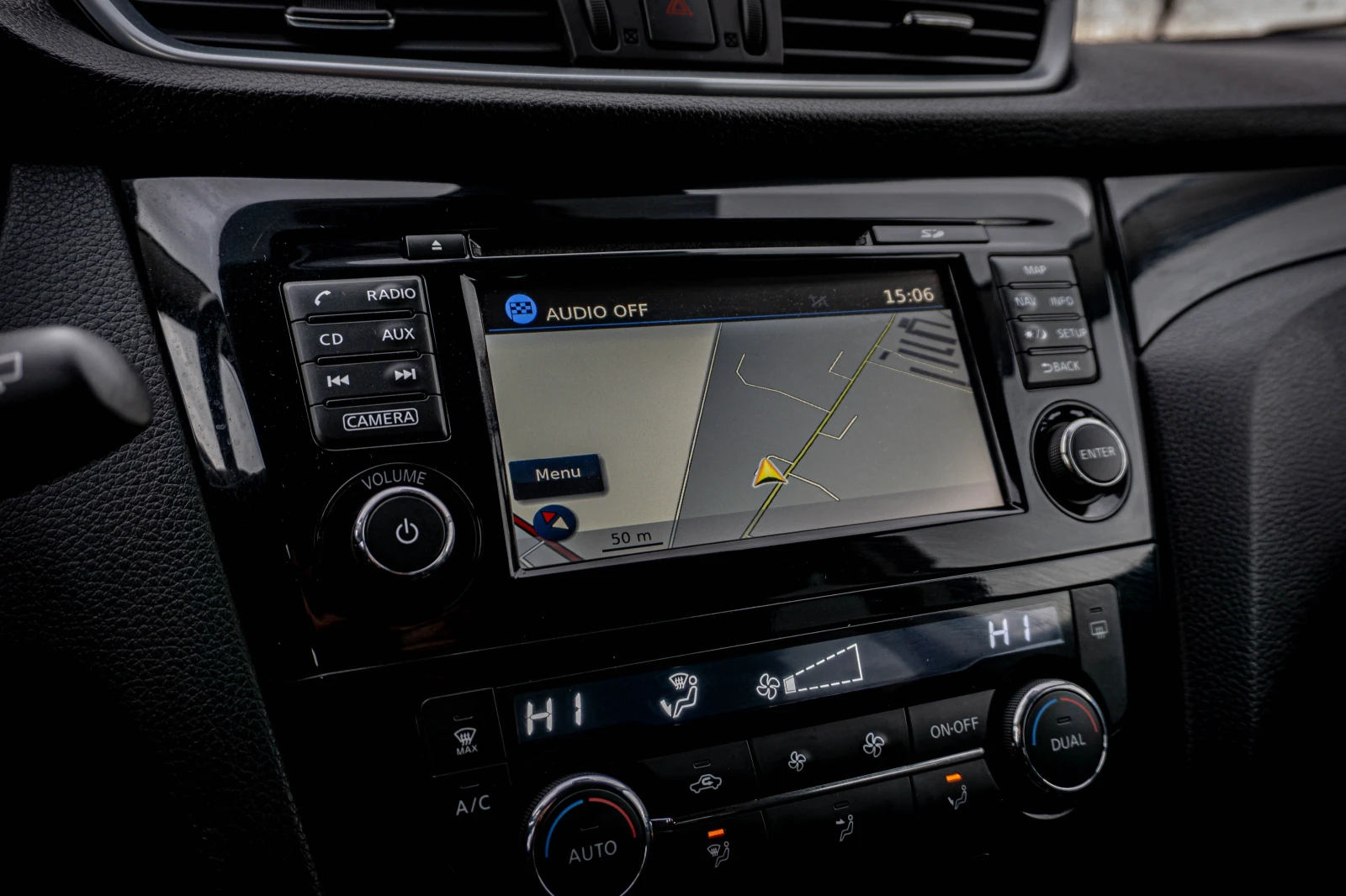 Nissan Qashqai 1.5dci FACELIFT! КАТО НОВА! С ГАРАНЦИЯ! , снимка 13 - Автомобили и джипове - 53962143