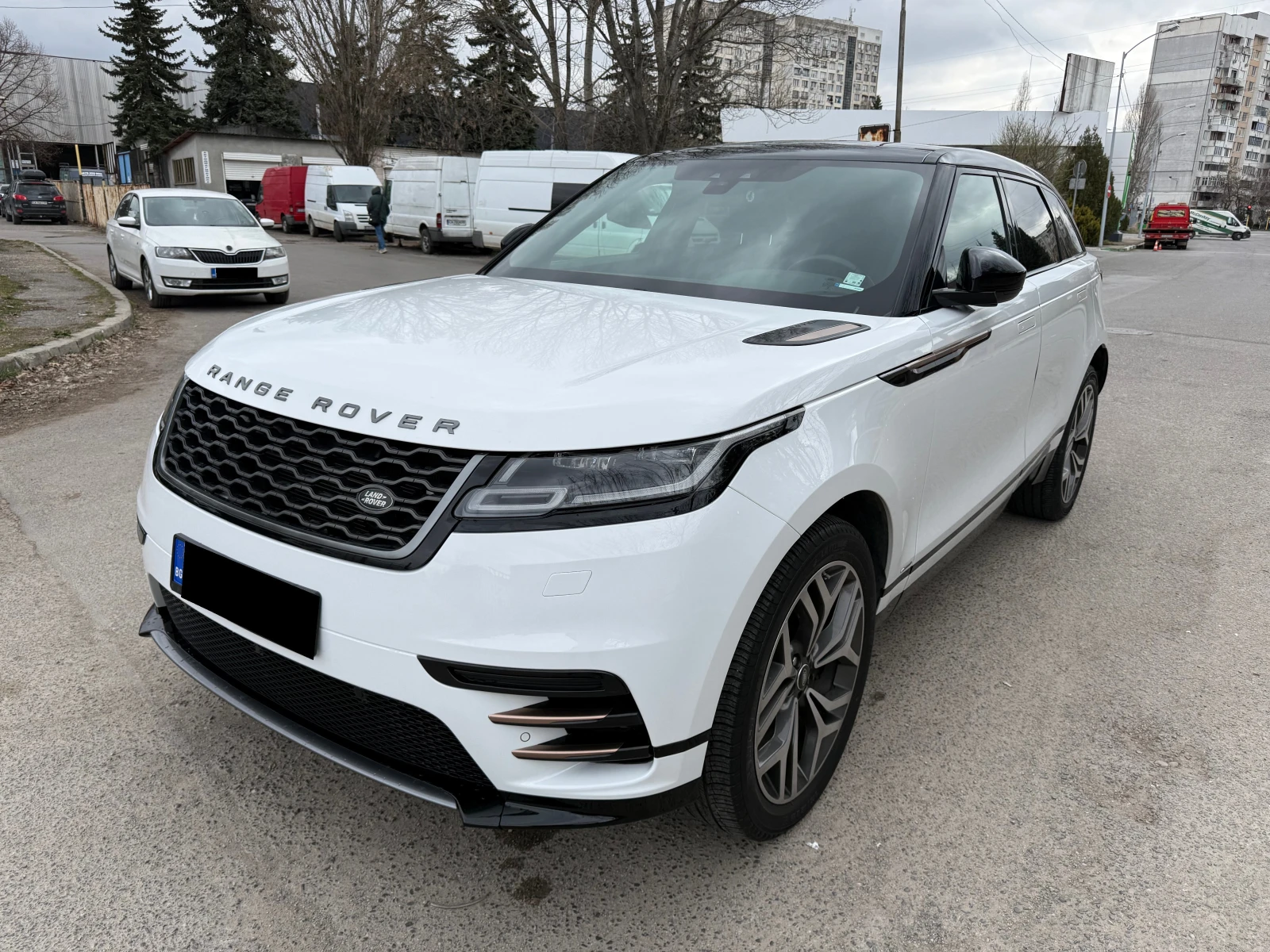 Land Rover Range Rover Velar 2.0d R-Dynamic 4x4