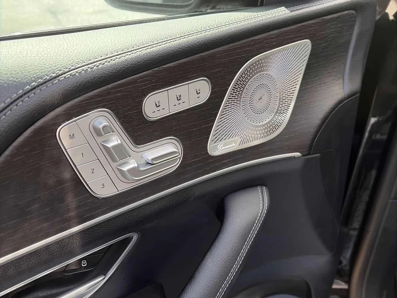 Mercedes-Benz GLE 350 * 4MATIC * BURMESTER * 360 * ПОДГРЕВИ, снимка 12 - Автомобили и джипове - 54031940