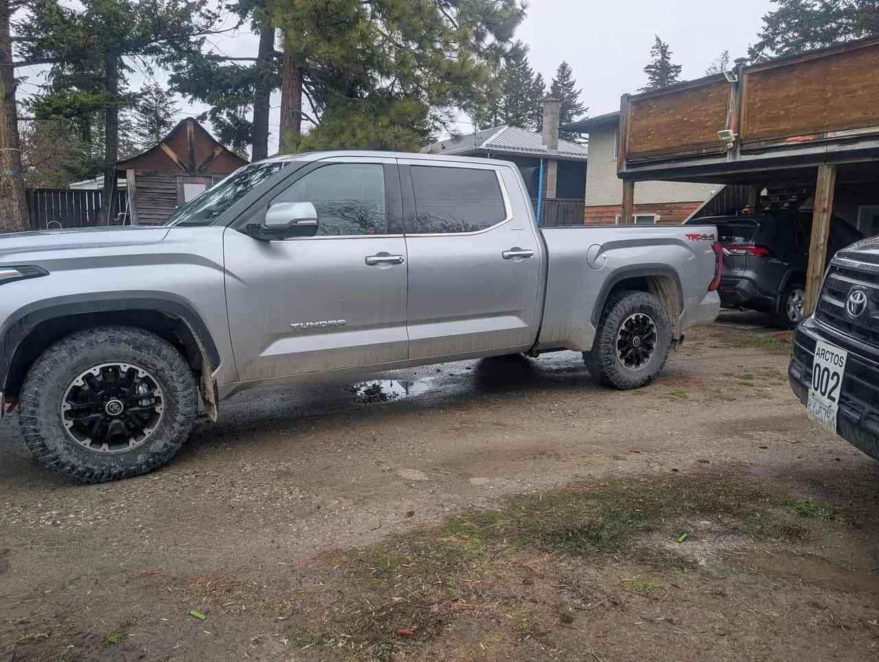 Toyota Tundra * 4x4 Crewmax Limited Long Bed * 2 КЛЮЧА * 360 , снимка 9 - Автомобили и джипове - 54208952
